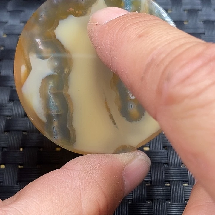 蝶***影玛瑙/玉髓未镶嵌颈饰