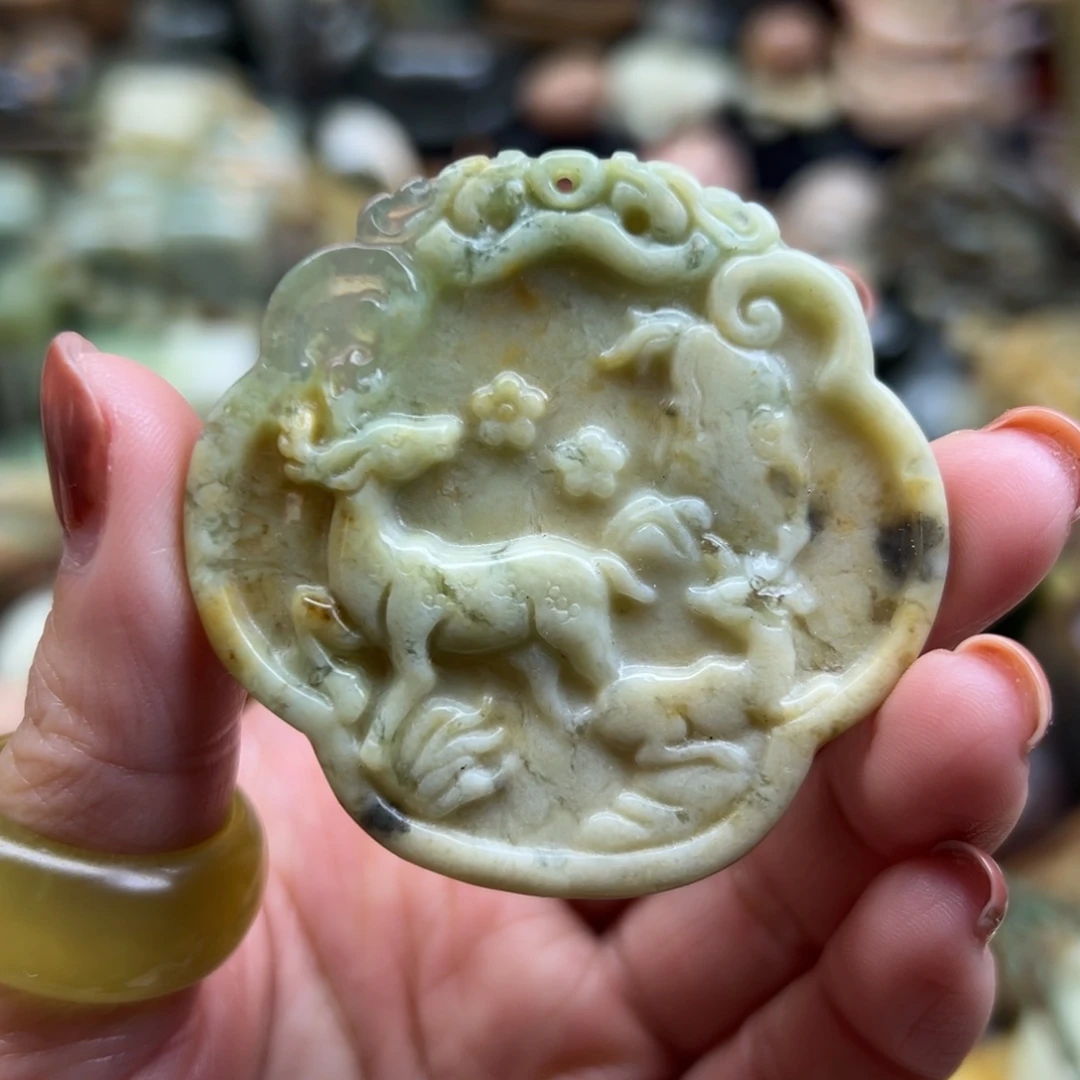 岫玉未镶嵌颈饰岫玉小鹿