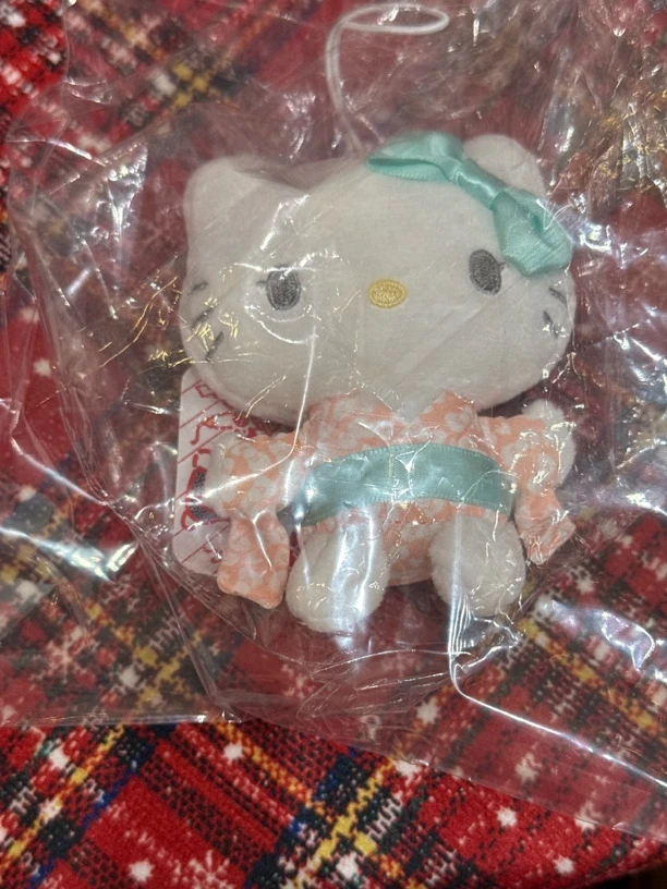 VK专拍薄荷绿和服kitty挂件