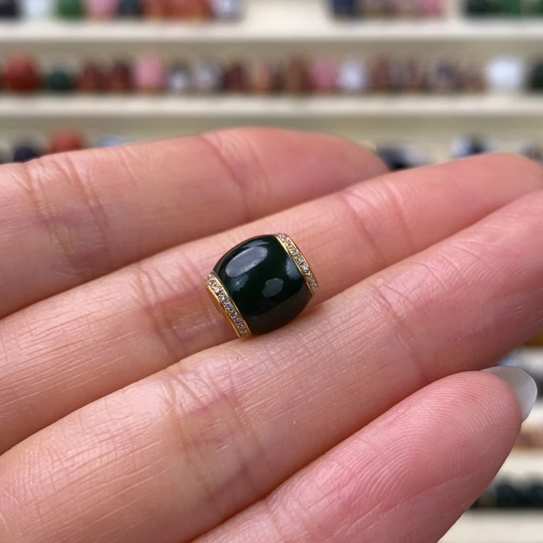 和田玉18K金镶嵌颈饰