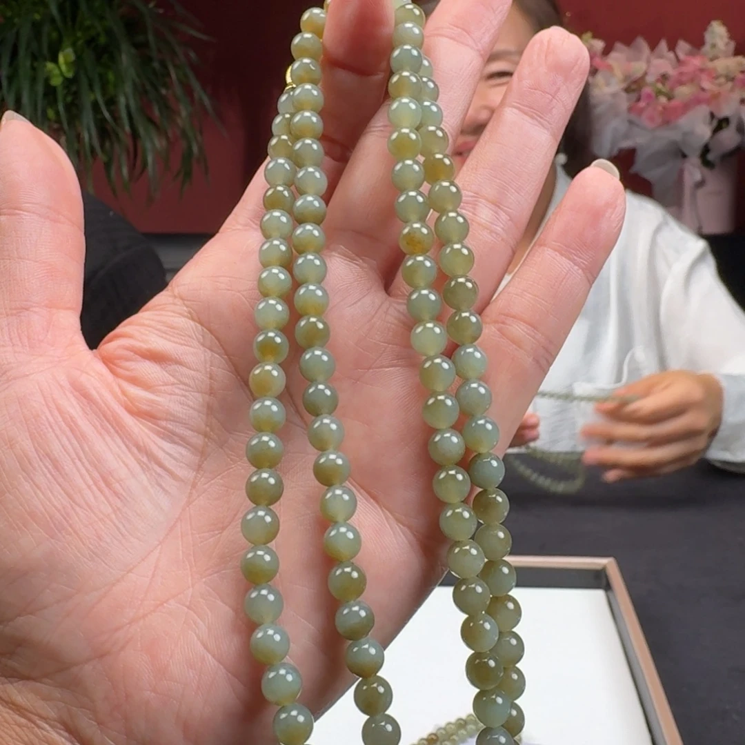 和田玉未镶嵌颈饰卡6
