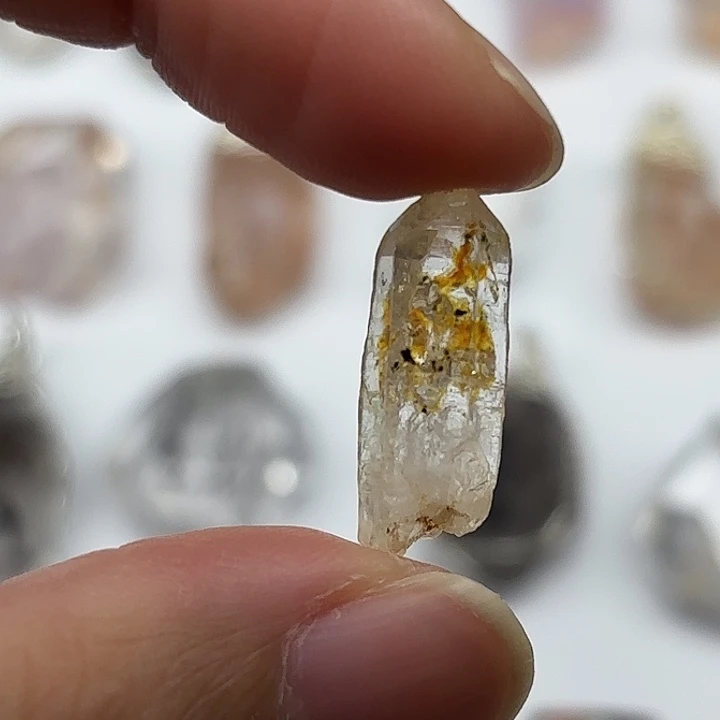 水晶未镶嵌颈饰巴基斯坦油胆闪灵钻23mm