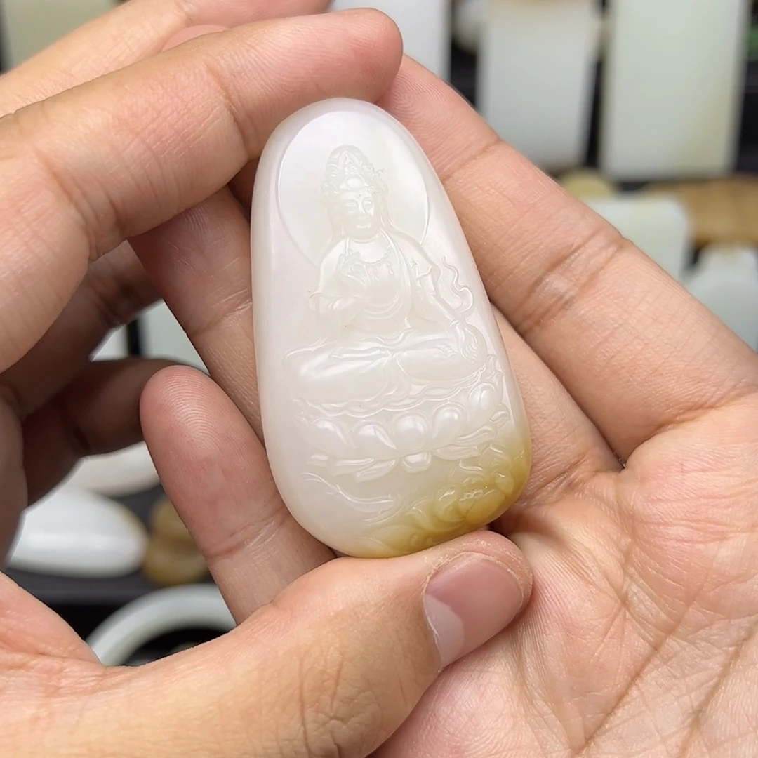 和田玉颈饰未镶嵌