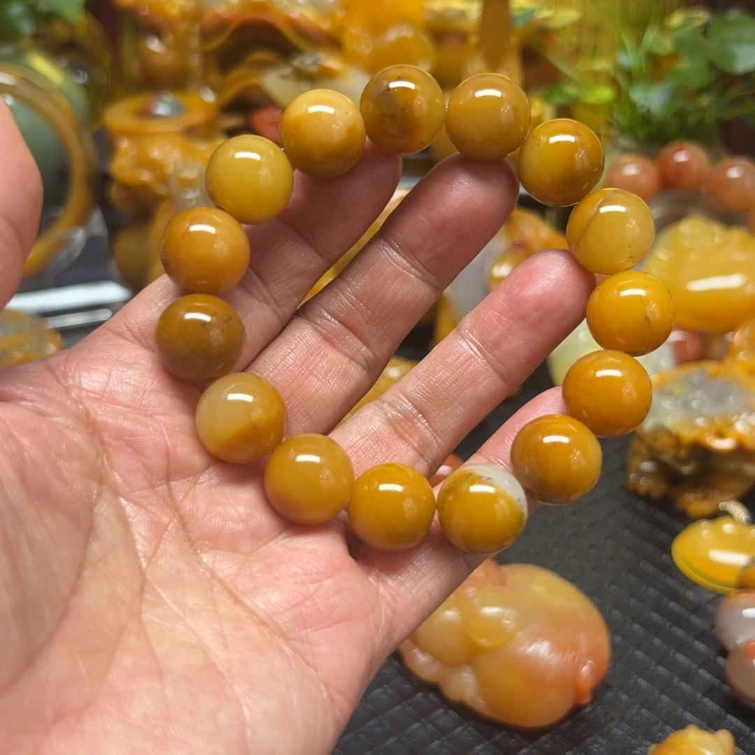 石英质玉未镶嵌颈饰