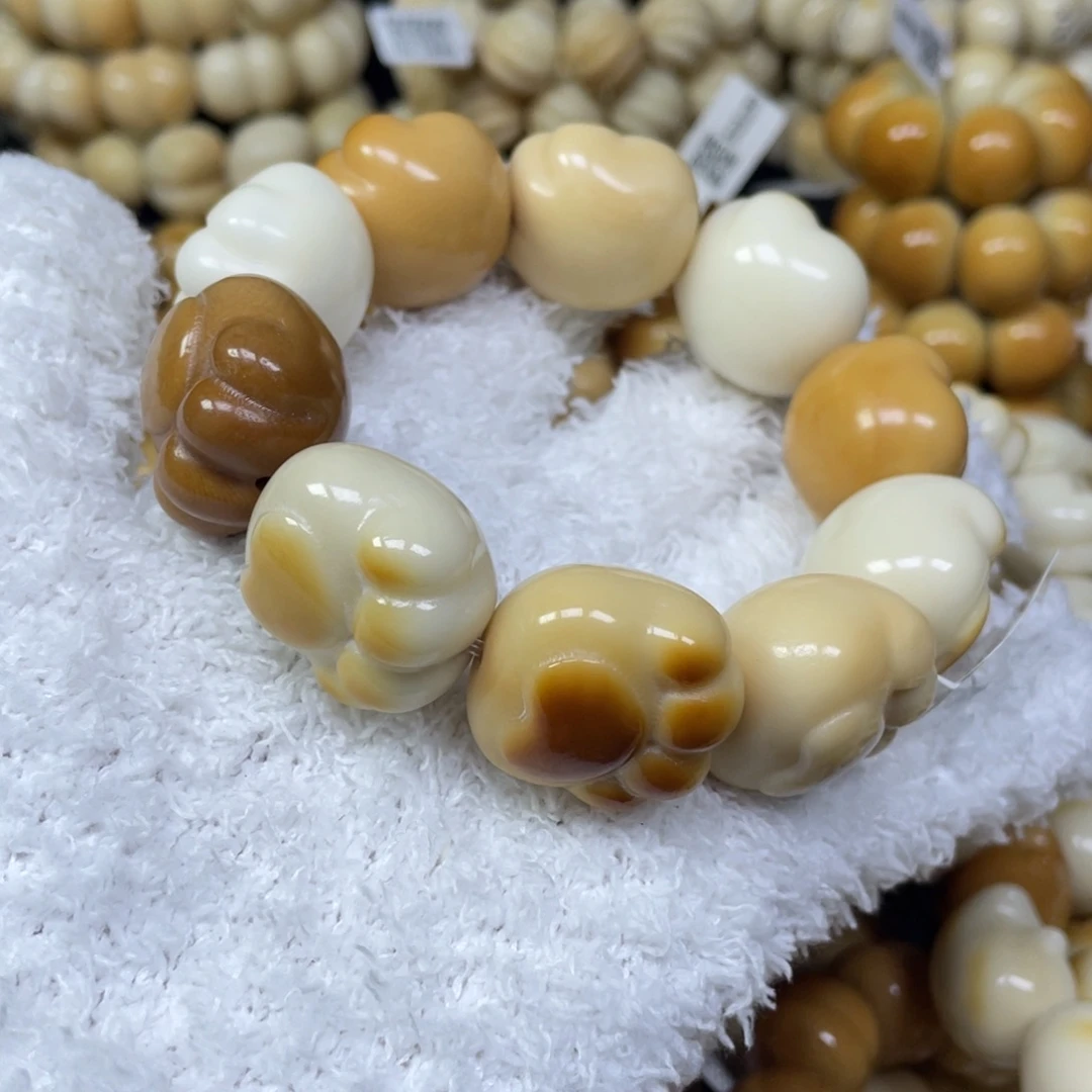 菩提根/象牙果手串11.15.45瑕熊掌卡25