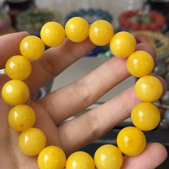 琥珀手链未镶嵌矿坑