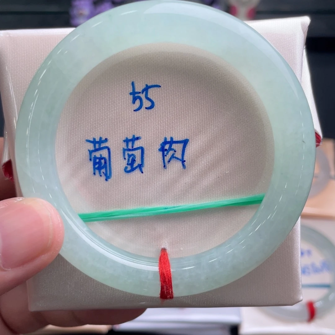 翡翠未镶嵌手镯翡翠手镯