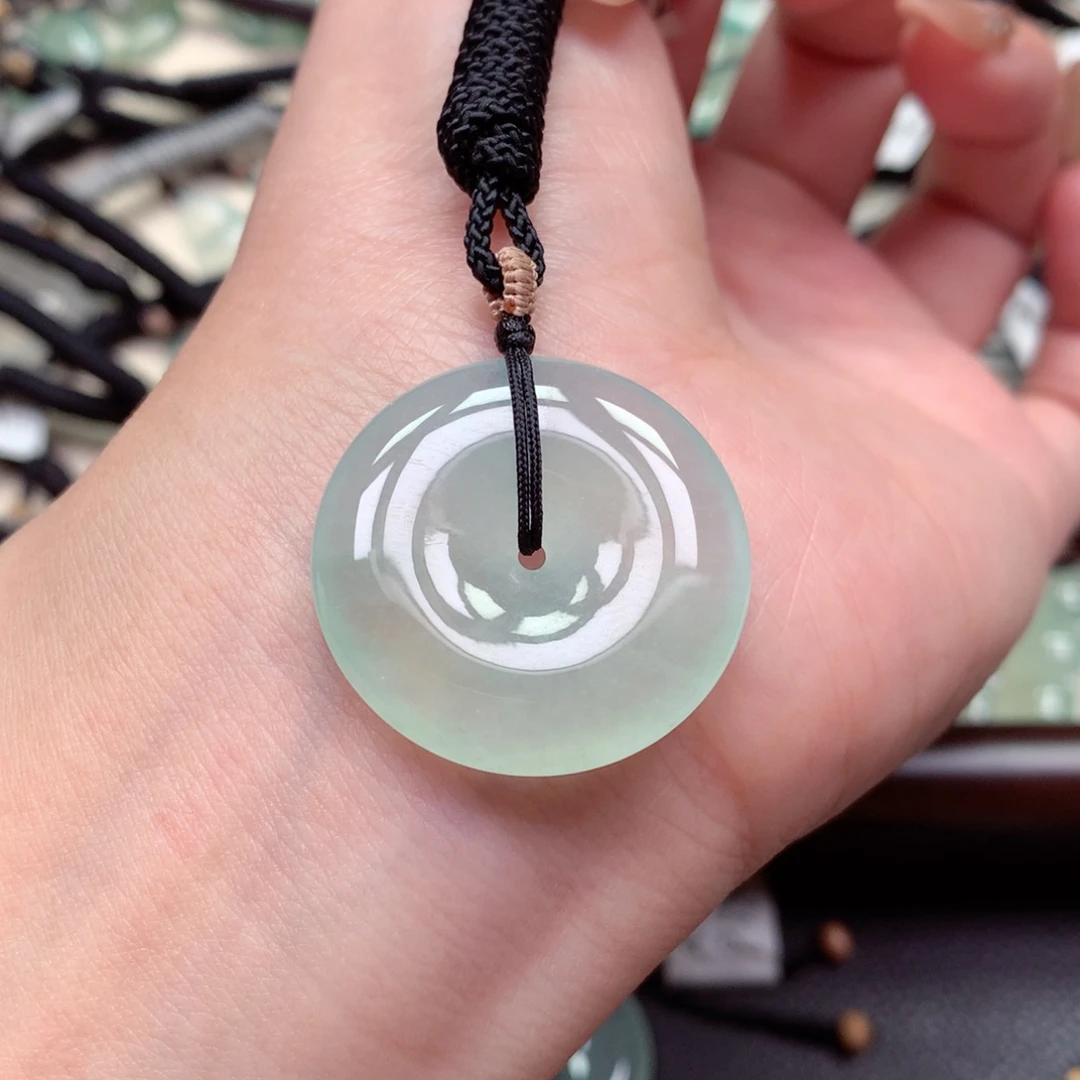 翡翠未镶嵌颈饰扣子