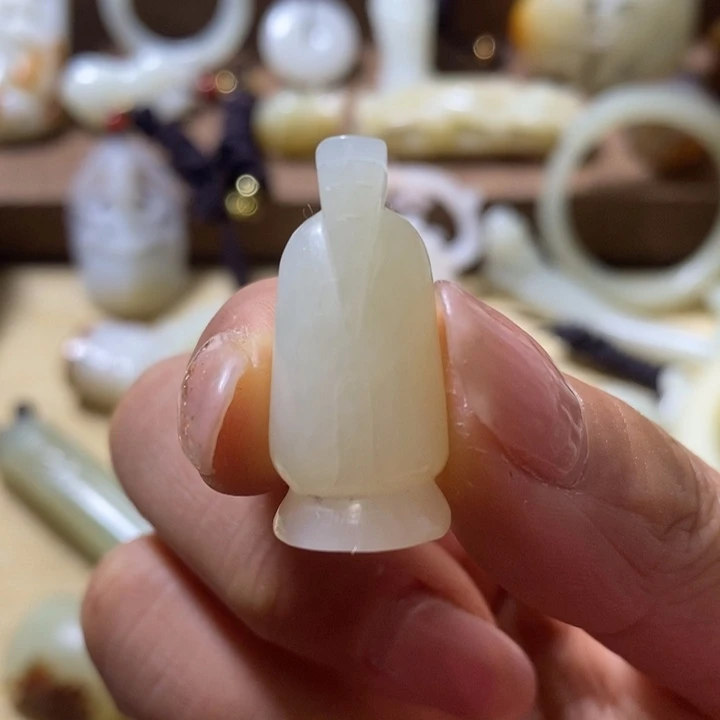 和田玉（糖玉）挂件未镶嵌