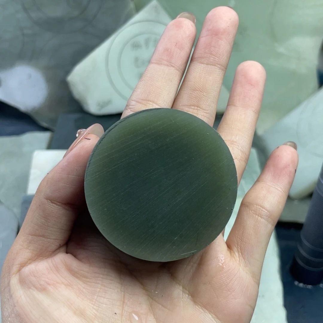 让***零未镶嵌手镯和田玉镯心