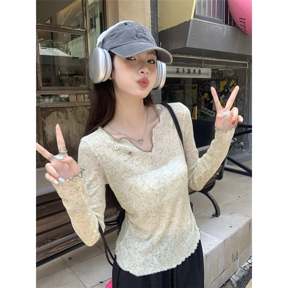 正肩V领防晒罩衫长袖T恤女春秋新款复古显瘦秋季时尚纯欲辣妹上衣