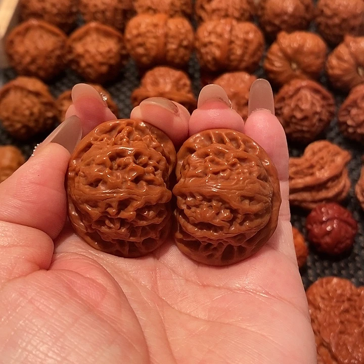 文玩核桃吊坠37宫灯0885