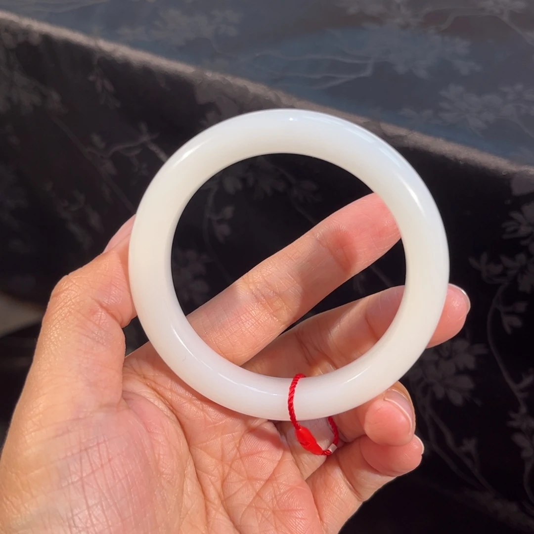 和田玉未镶嵌手镯  「羊脂白玉」