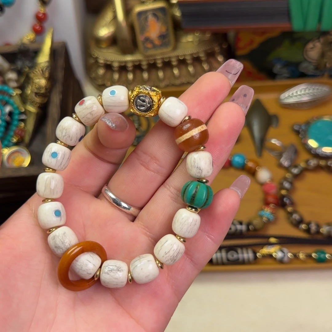 4***c大叶紫檀（黑酸枝木类）