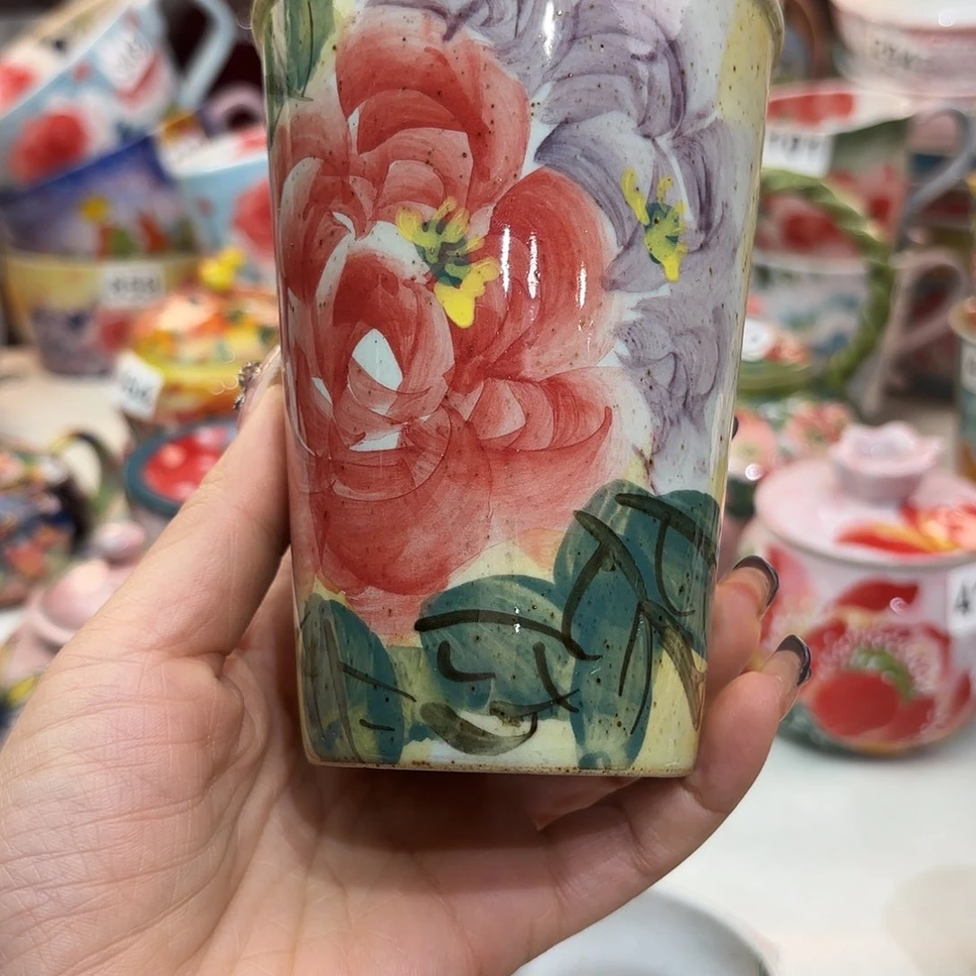 瓷片在这部影片当中扮演