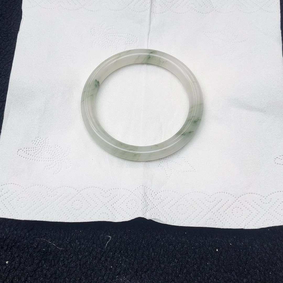 石英质玉未镶嵌手镯10