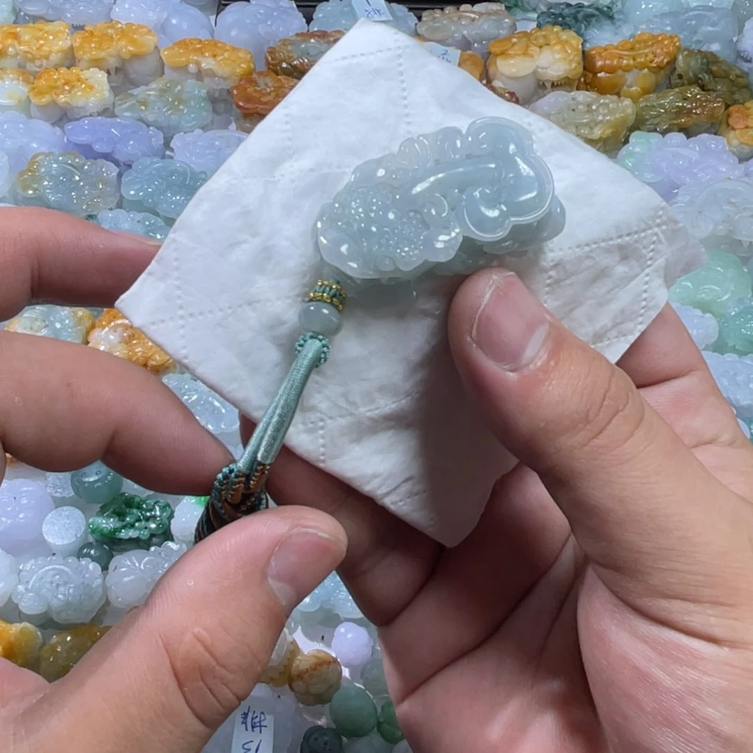 翡翠未镶嵌颈饰天然