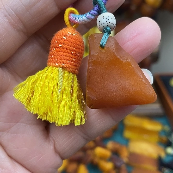 蜜蜡未镶嵌裸石钥匙扣