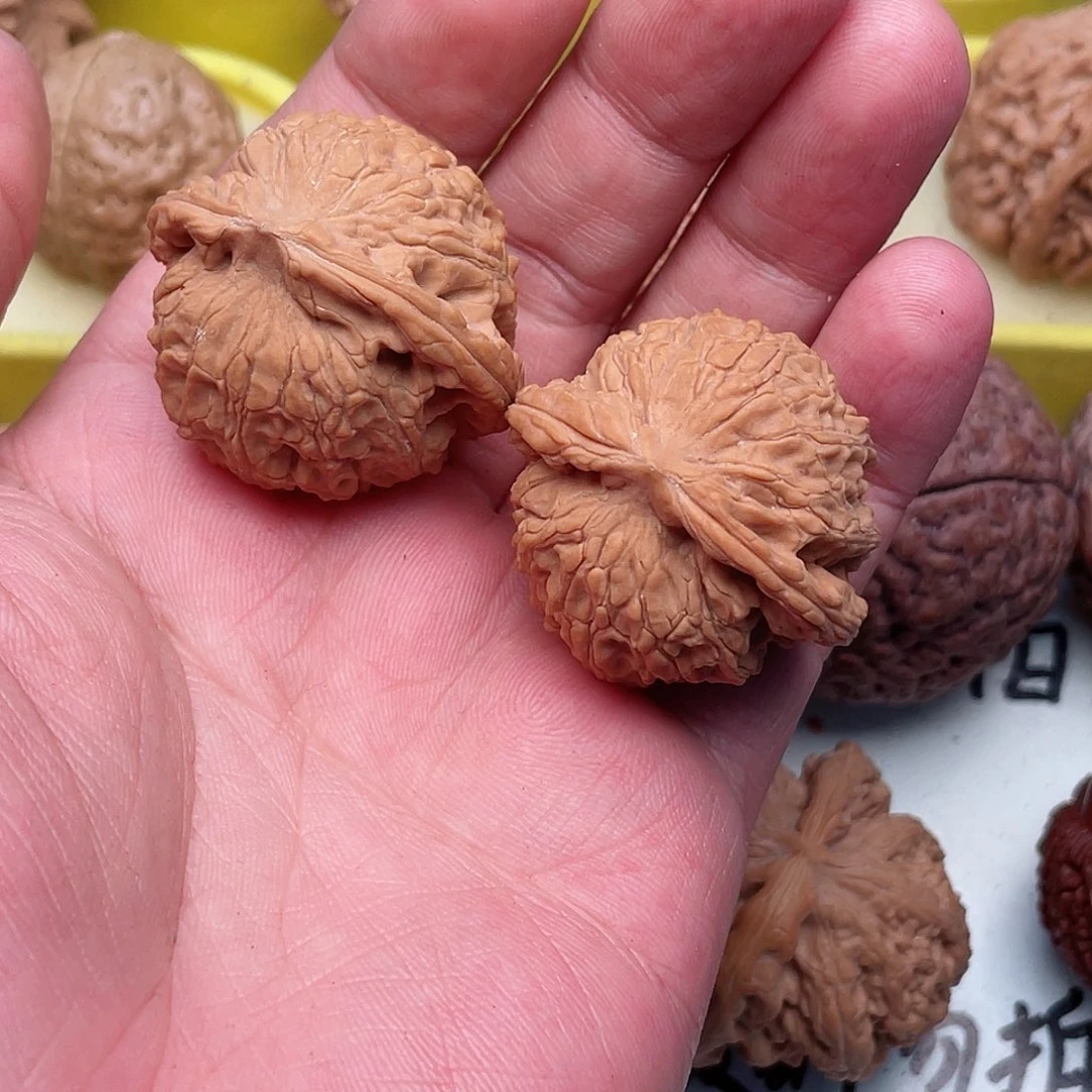 文玩核桃吊坠蒋*绵磨盘