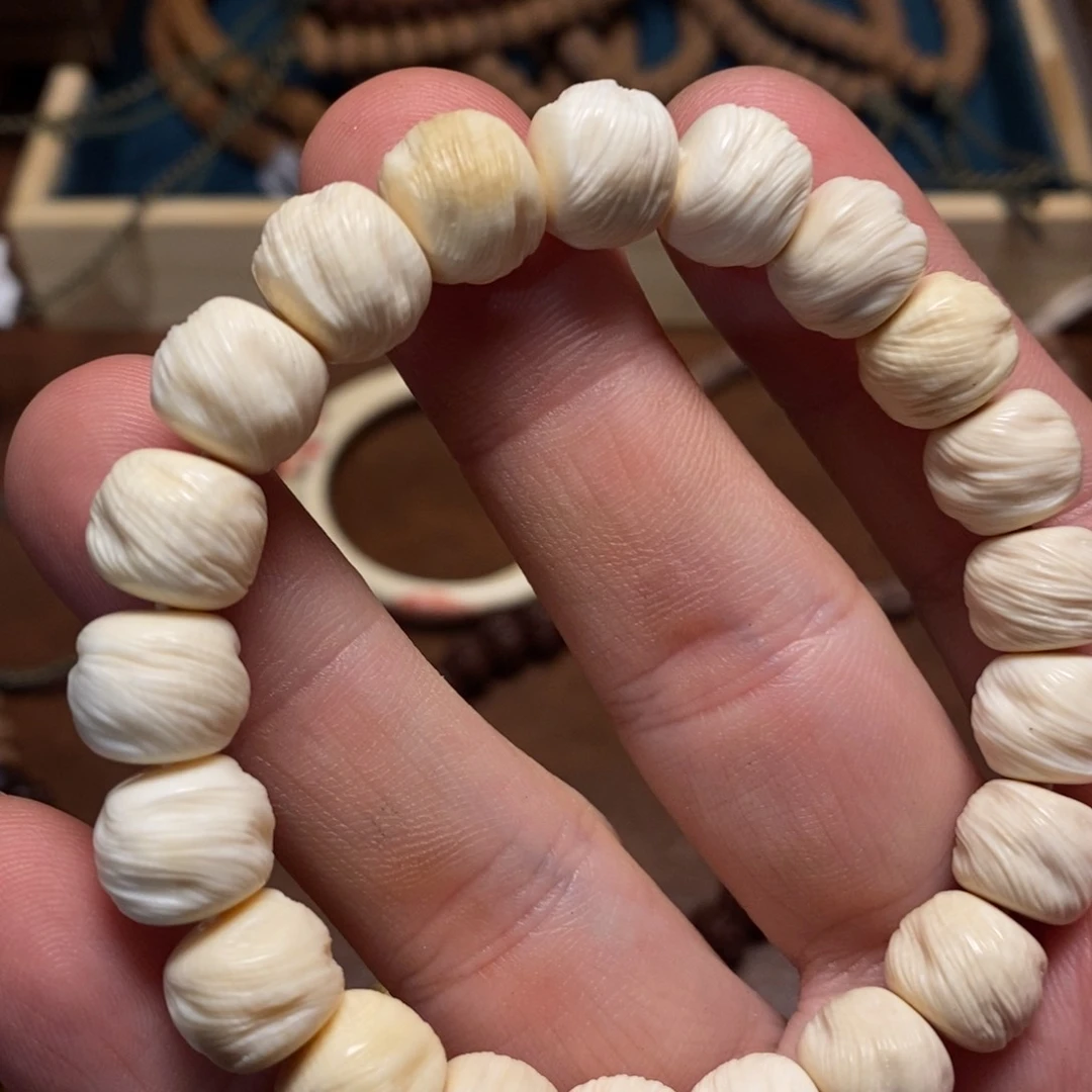 陈***）金刚菩提手串扶摇