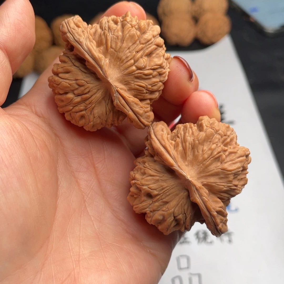 文玩核桃吊坠092。45楼有黄