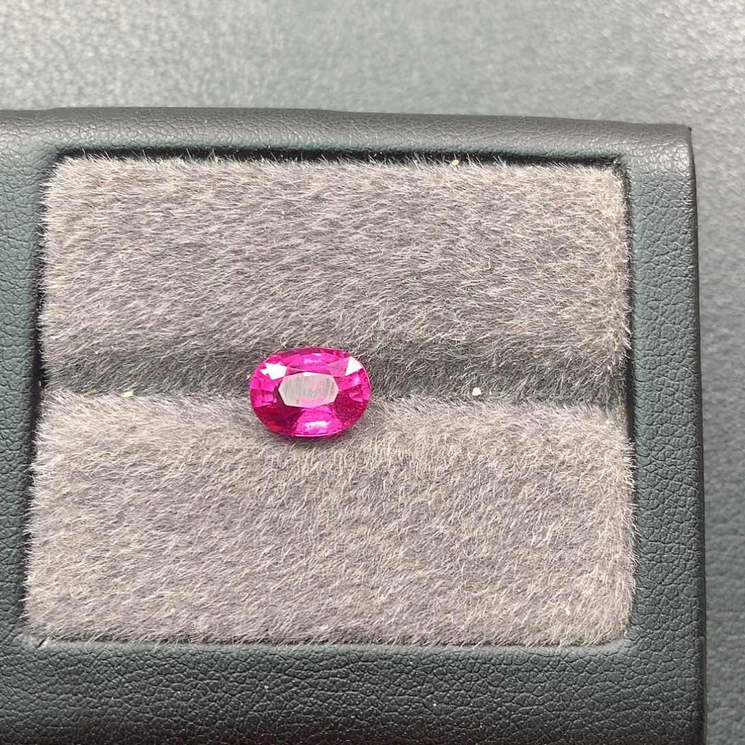可***纸碧玺裸石未镶嵌2.23克拉热粉色卢比莱