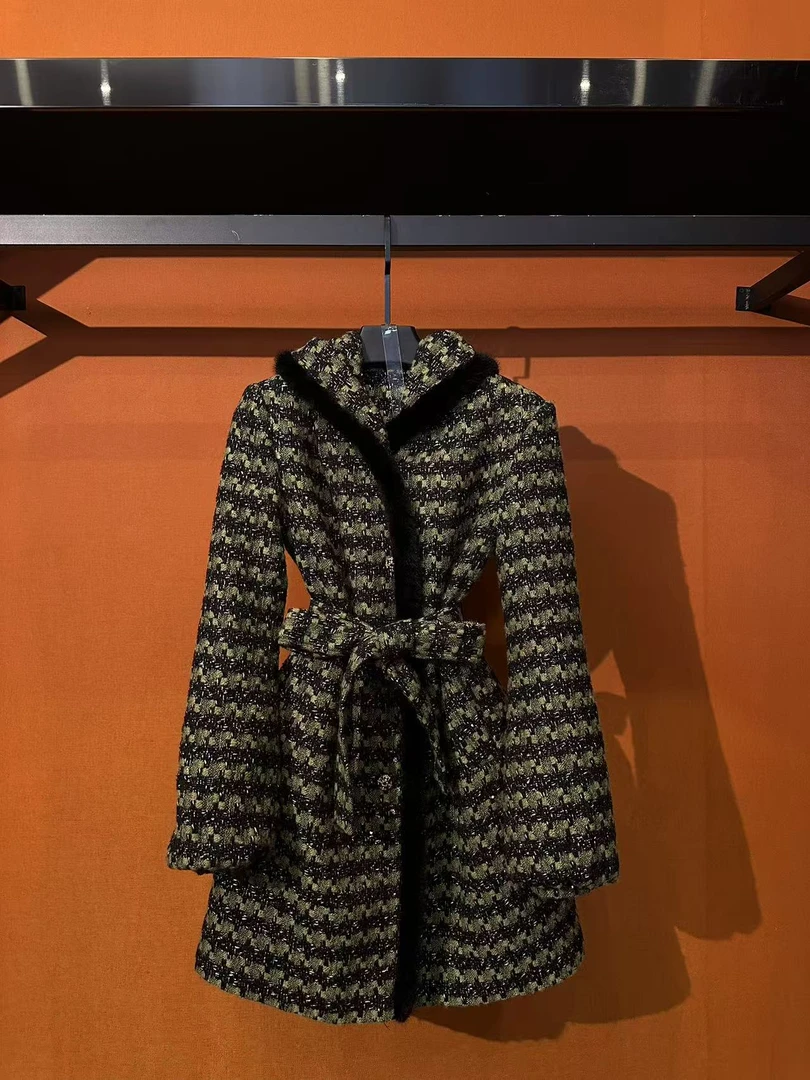 品牌DT-2024冬季新款时尚气质中长款外套R8877