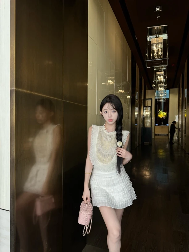 【早安丸丸】宫廷风纯欲重工带钻显白娇俏新款套装