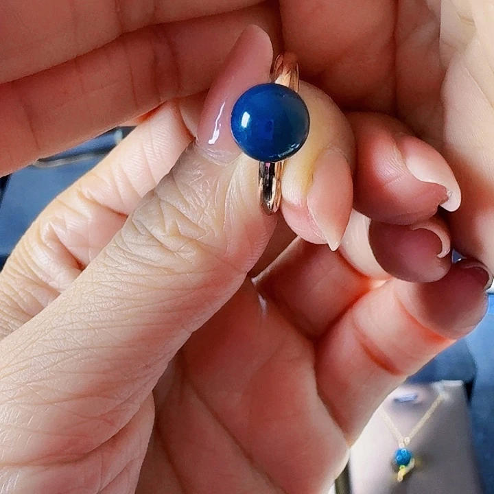 琥珀未镶嵌戒指多米尼加