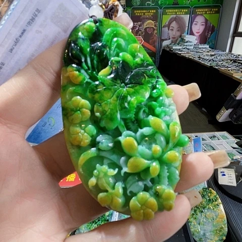 惊***浪翡翠未镶嵌颈饰翡翠