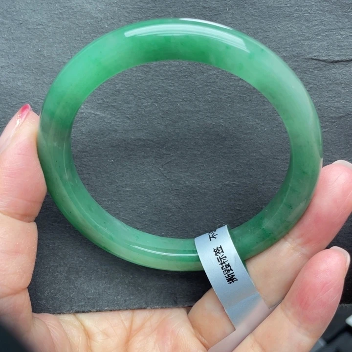 石英质玉未镶嵌手镯54