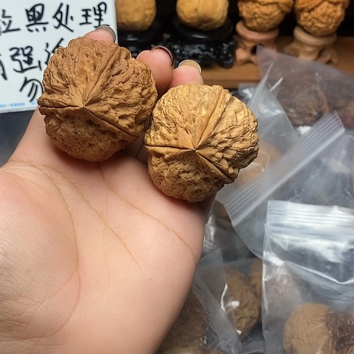 文玩核桃把件      55