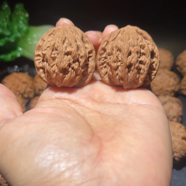 文玩核桃吊坠文玩核桃吊坠麦穗虎头39