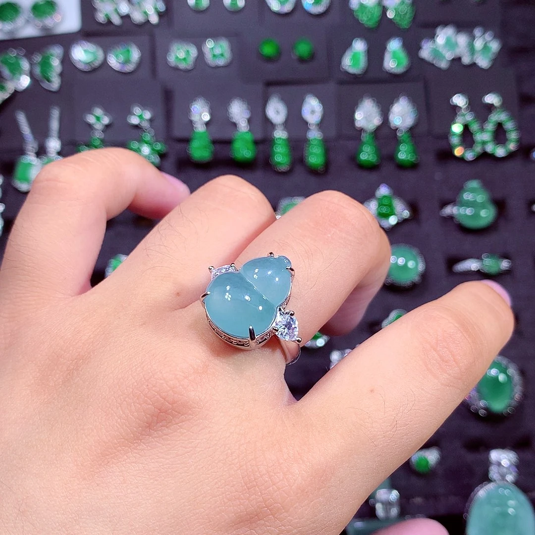 颈饰未镶嵌翡翠天然