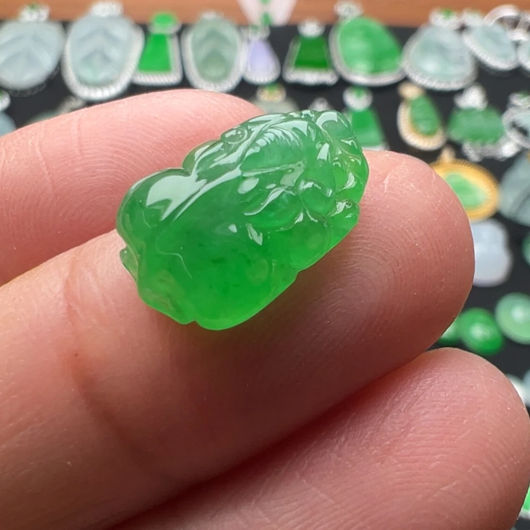 翡翠颈饰未镶嵌貔貅14.4