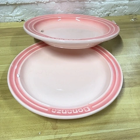 微瑕，不能明火，口径20高度2，2个粉