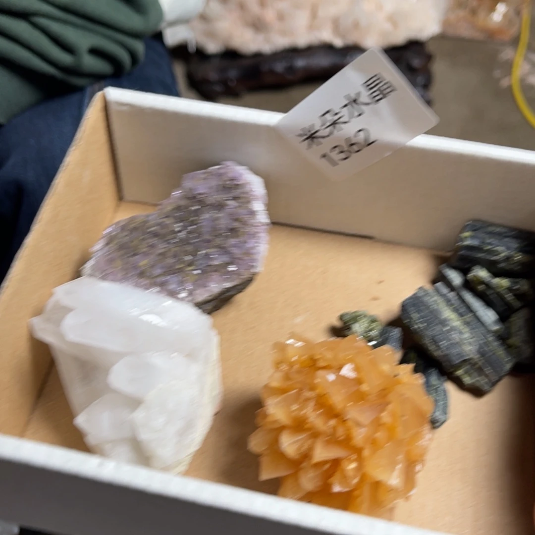 刘***芬珠宝半成品未镶嵌水晶水晶