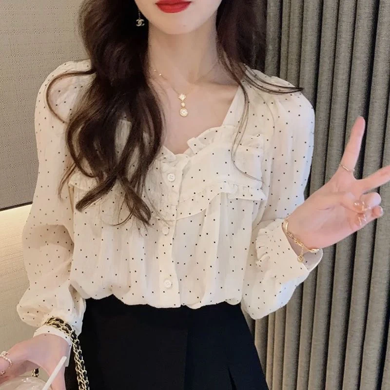 法式复古温柔风设计感气质长袖方领木耳边波点衬衫上衣女【9381】