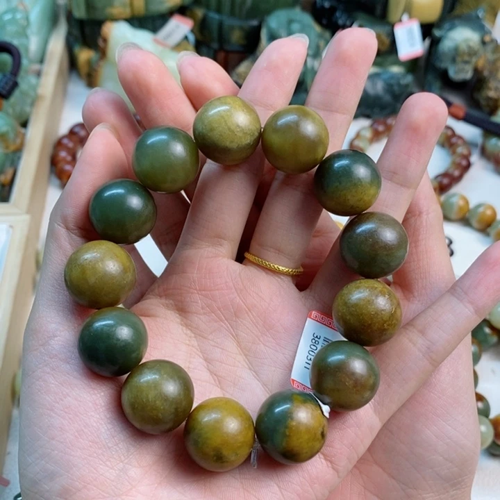 透闪石质玉手链未镶嵌