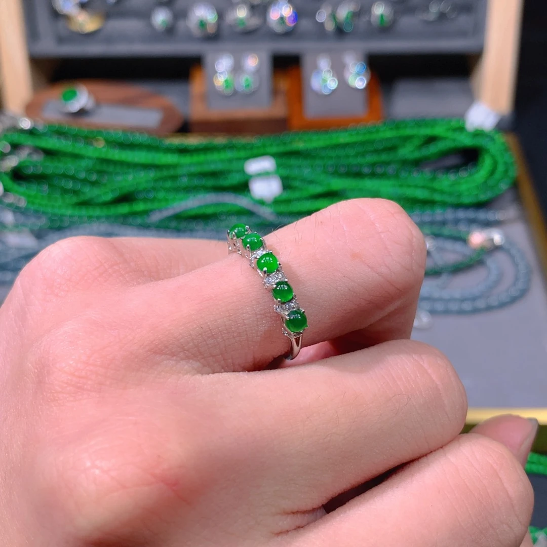 翡翠戒指未镶嵌天然