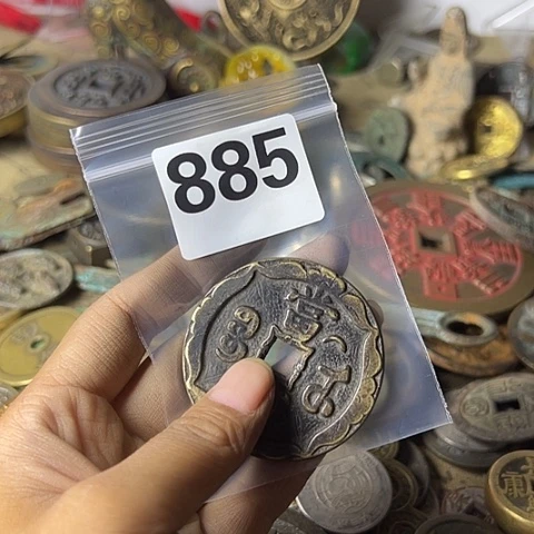 王***喆铜复古文创工艺品