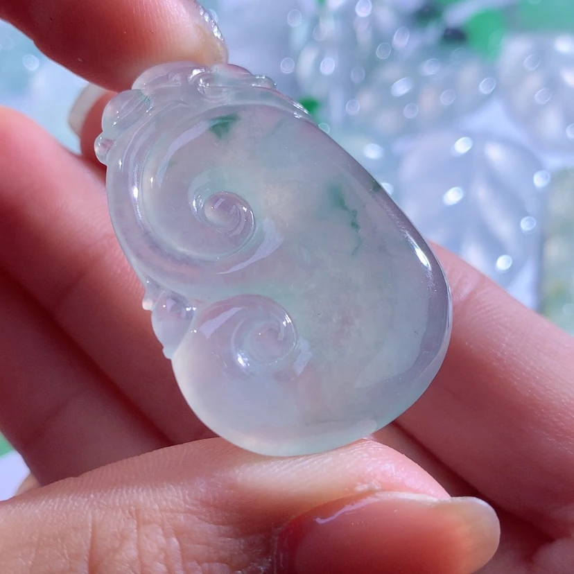 【闪购商品】翡翠颈饰未镶嵌?缅甸