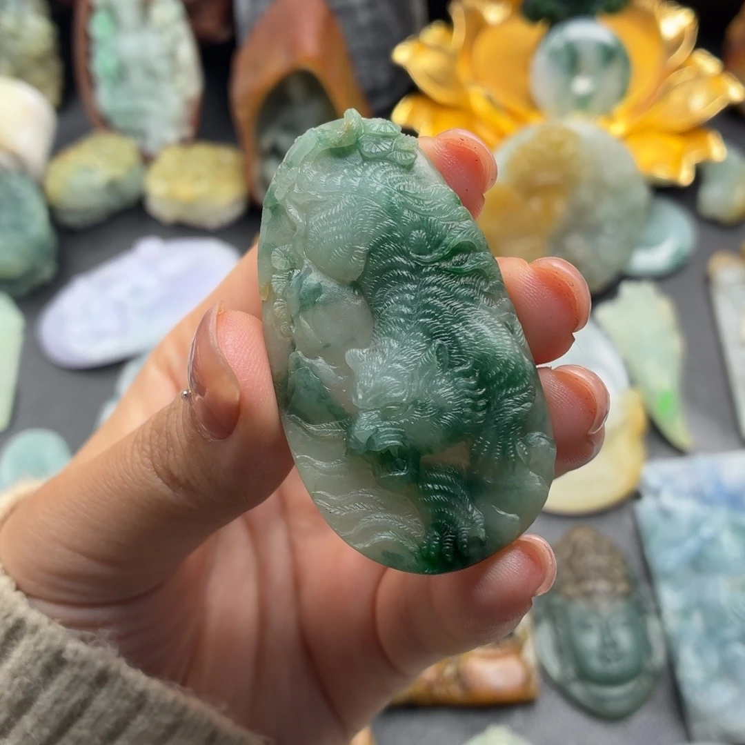 定制翡翠未镶嵌翡翠