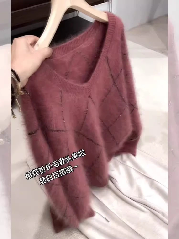 时髦优雅V领高级樱花粉长袖毛衣女2025冬季新款软糯显白大码上衣