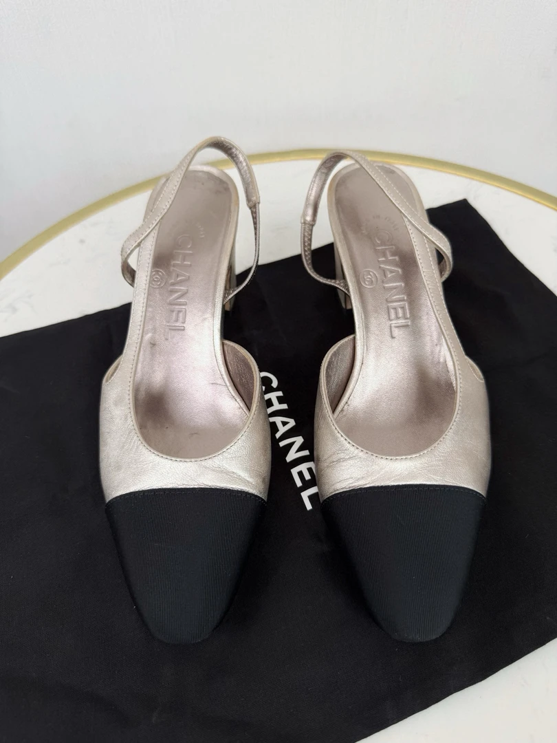 90新 Chanel/香奈儿 Chanel香奈儿粗跟单鞋/35码/99新
