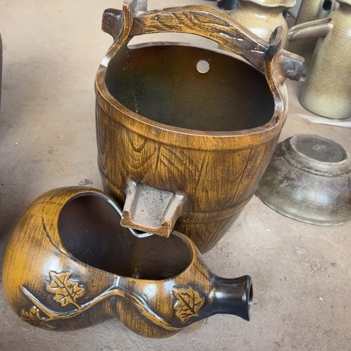 紫砂花盆口径25/35，17/27/13进水口2厘米