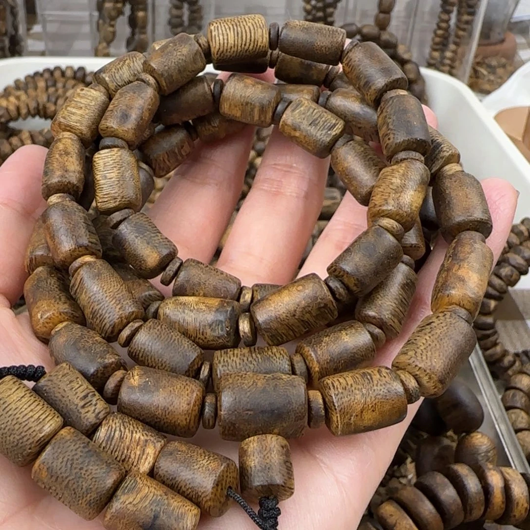沉香手串枯***、多圈海南老白棋板头老料36克+