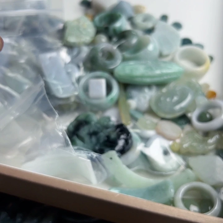 风***月翡翠未镶嵌颈饰天然翡翠230