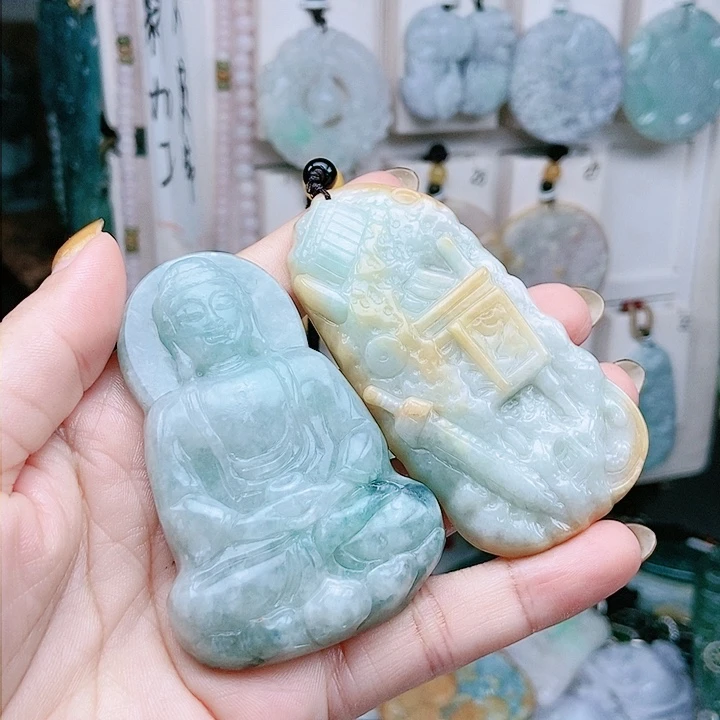 翡翠未镶嵌颈饰猜***.翡翠