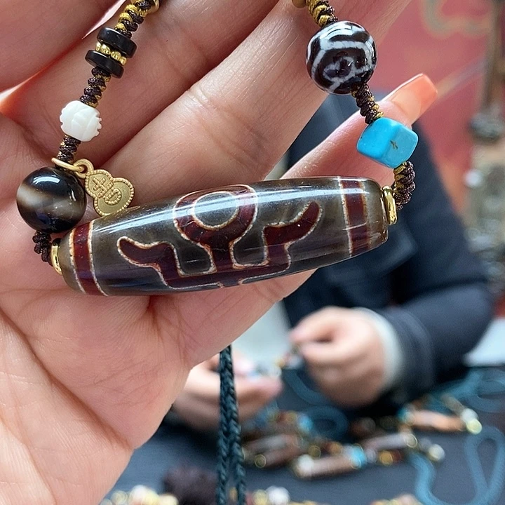 玛瑙/玉髓颈饰合金